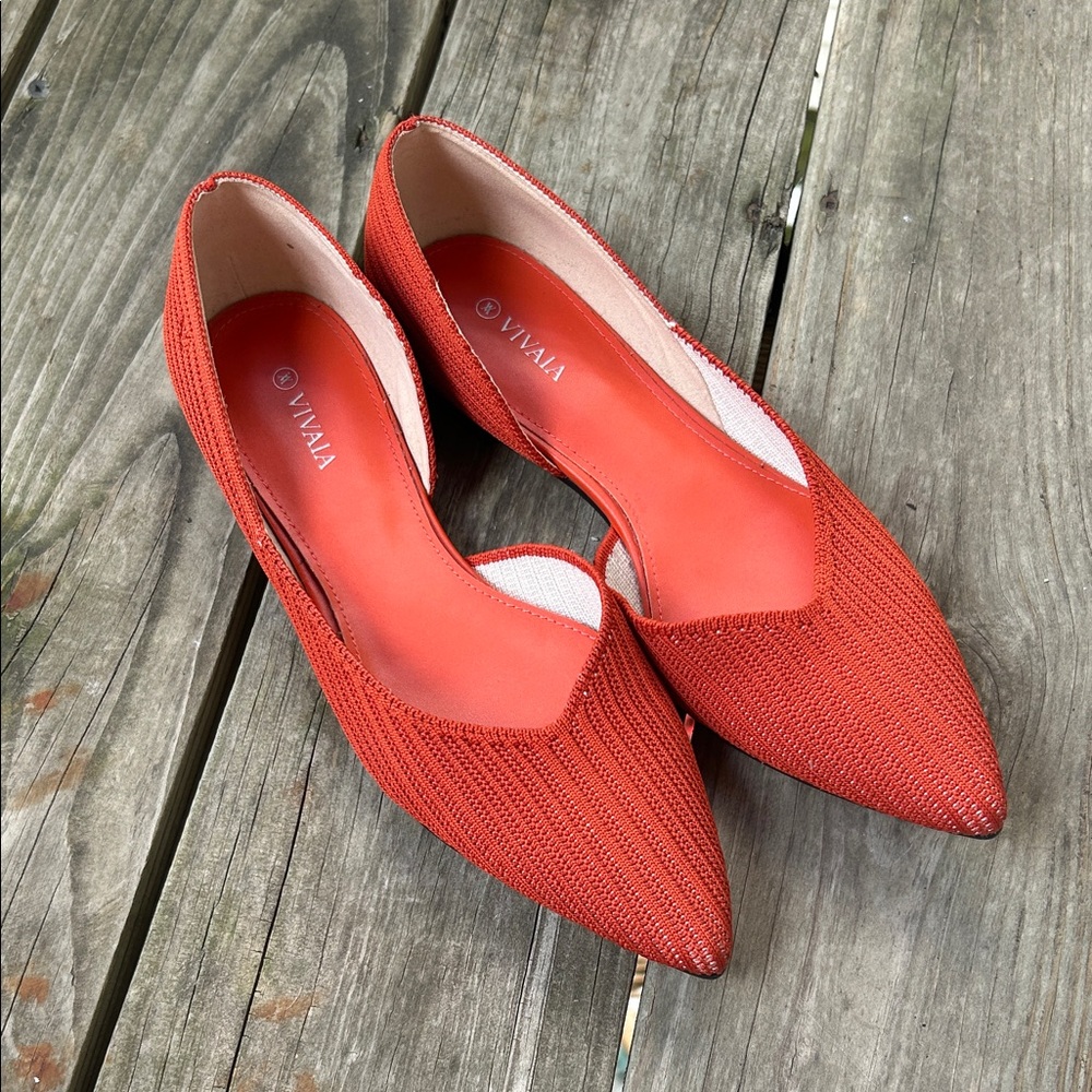 Vivaia Melia Pointed-Toe D'Orsay Striped Flats 38.5 Monarch Orange